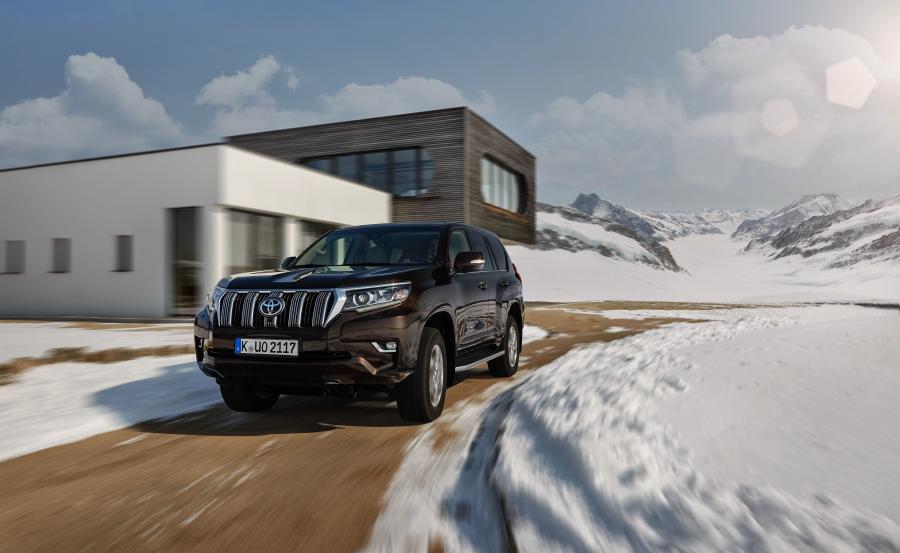  Toyota Land Cruiser Prado (150) 2017 года  (EU) (фото 47 из 50)
